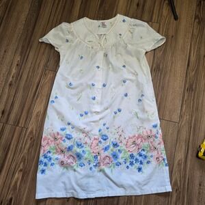 Vintage Garden Bloom Nightgown Button Front Floral Shabby Chic Grannycore